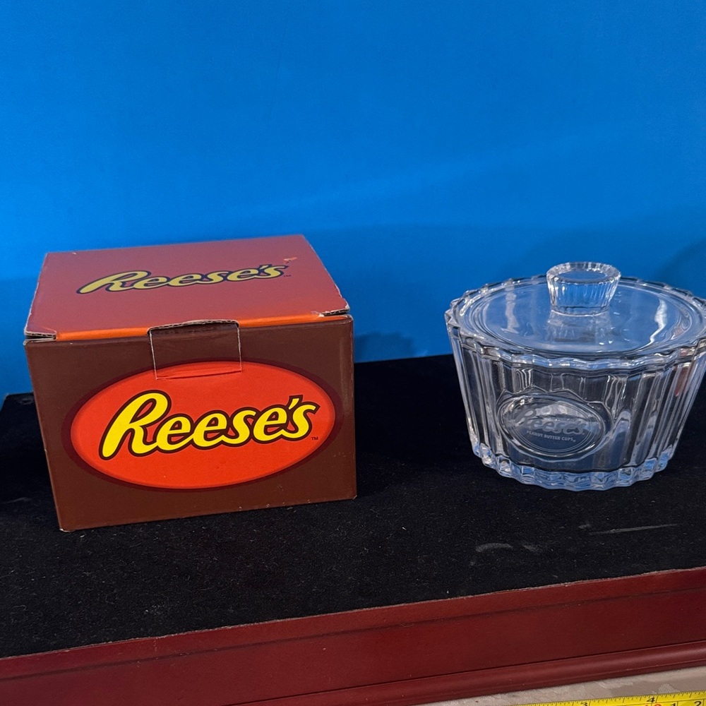 Hershey’s Reese’s Glass Candy Dish with Lid (and original box)